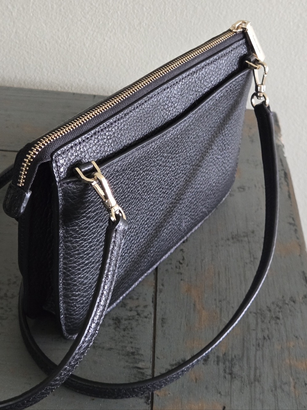 Kate Spade Crossbody - Picture 3 of 16